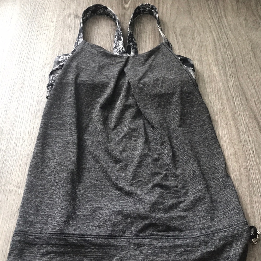 Lululemon tank